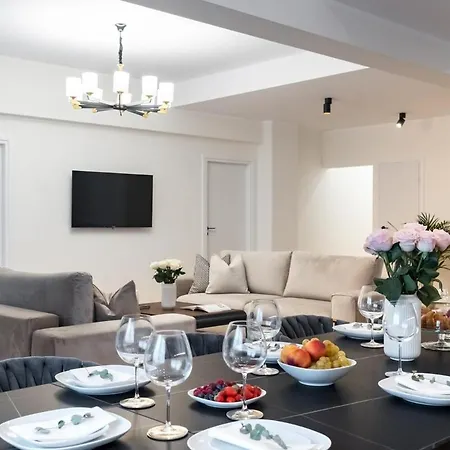 Spectacular Terrace Sunny 5br 3ba - Location Daire *