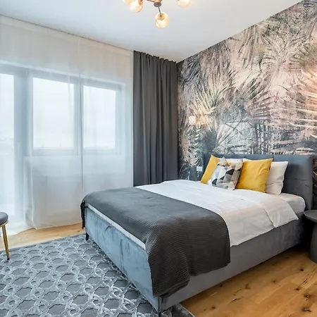 Spectacular Terrace Sunny 5br 3ba - Location Bucarest