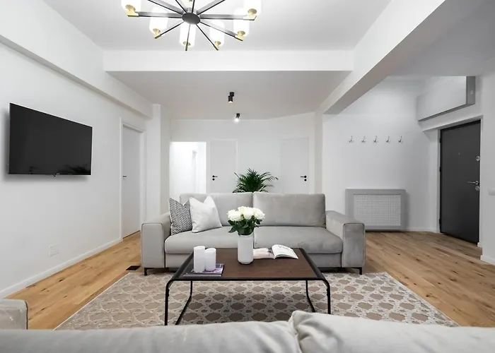 Spectacular Terrace Sunny 5br 3ba - Location