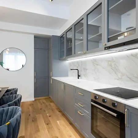 Apartment Spectacular Terrace Sunny 5br 3ba - Location *