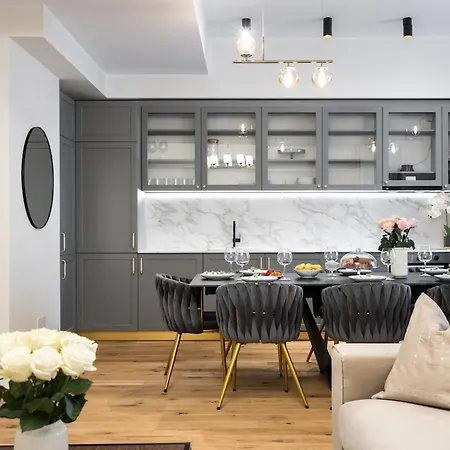 Apartamento Spectacular Terrace Sunny 5br 3ba - Location Bucarest