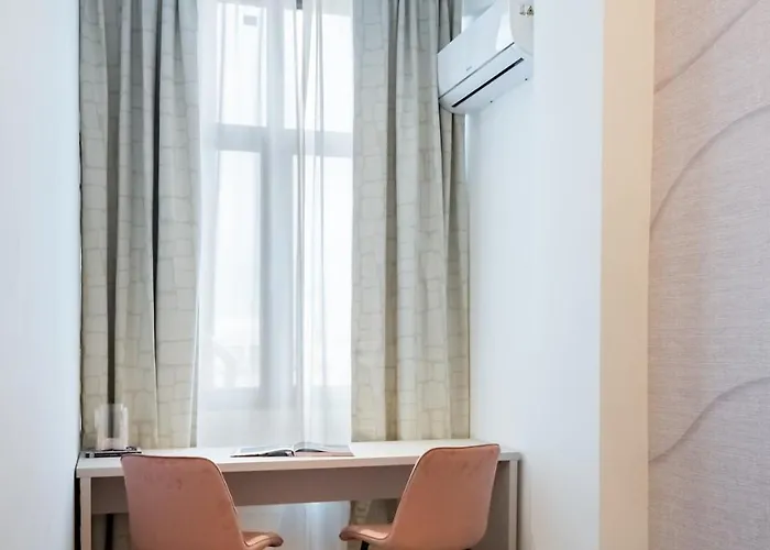 Spectacular Terrace Sunny 5br 3ba - Location Apartman