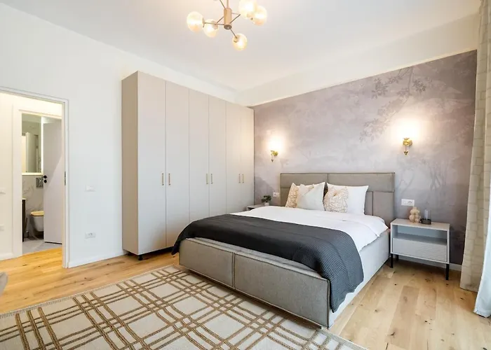 Spectacular Terrace Sunny 5br 3ba - Location * Bukarest