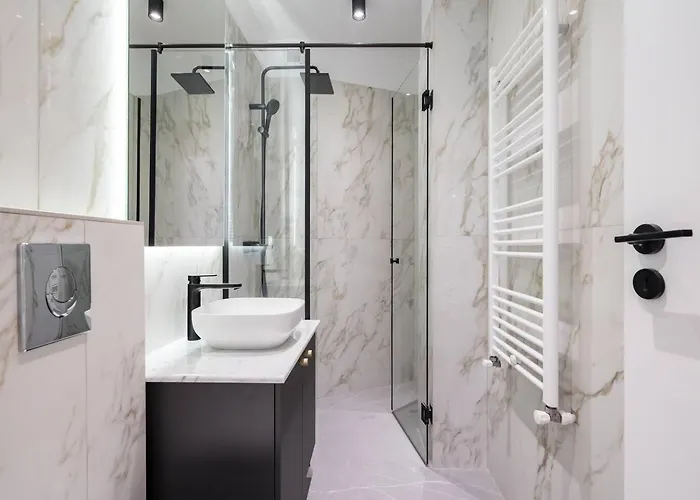 Spectacular Terrace Sunny 5br 3ba - Location *