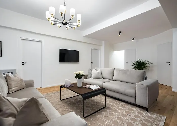 Spectacular Terrace Sunny 5br 3ba - Location * Βουκουρέστι
