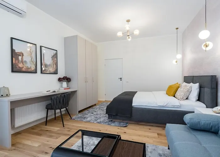 Spectacular Terrace Sunny 5br 3ba - Location * Βουκουρέστι